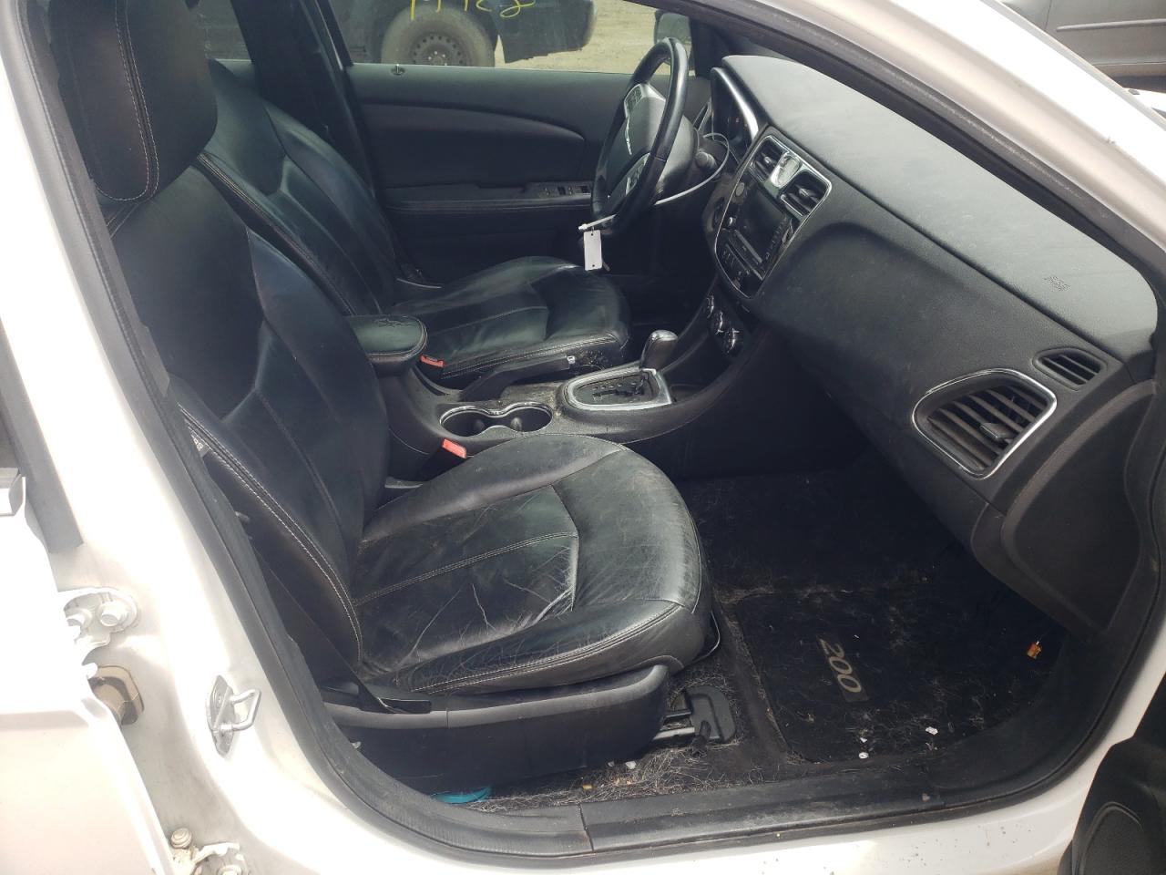 Photo 5 from auction – 2012 CHRYSLER 200 LIMITE with VIN 1C3CCBCG5CN241475