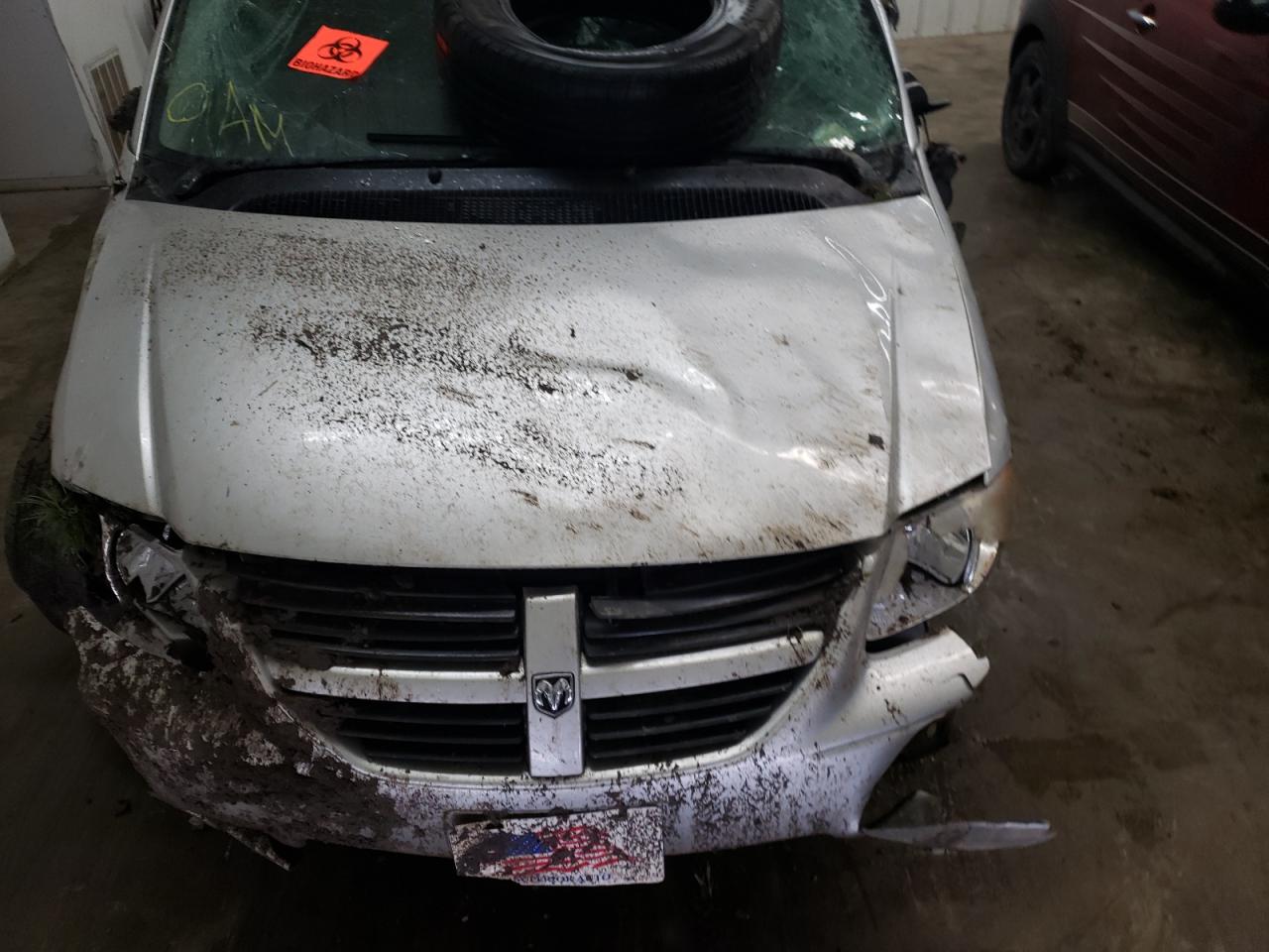 Photo 7 from auction – 2006 DODGE GRAND CARA with VIN 2D4GP44L76R754777
