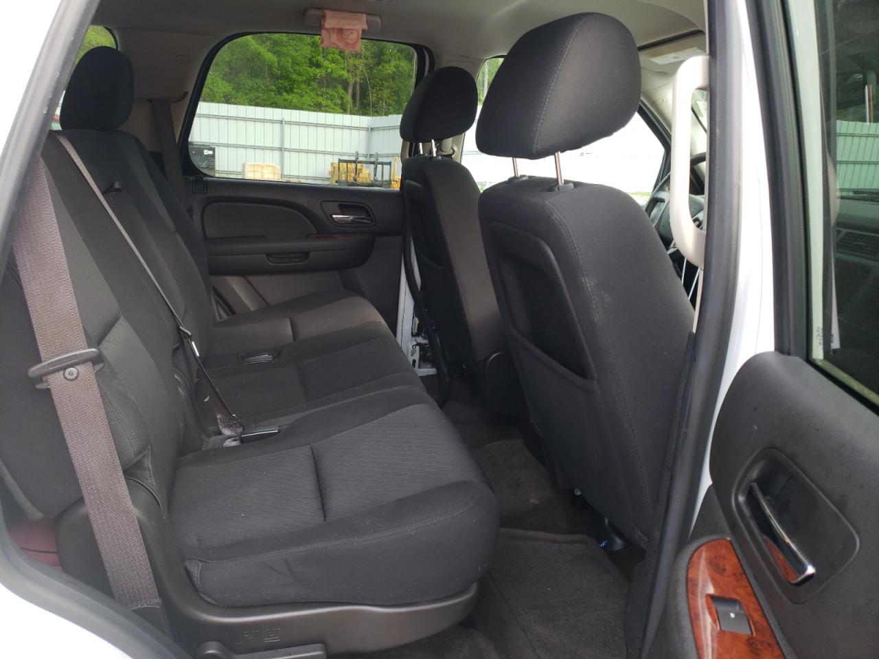 Photo 6 from auction – 2013 CHEVROLET TAHOE C150 with VIN 1GNSCAE00DR106780