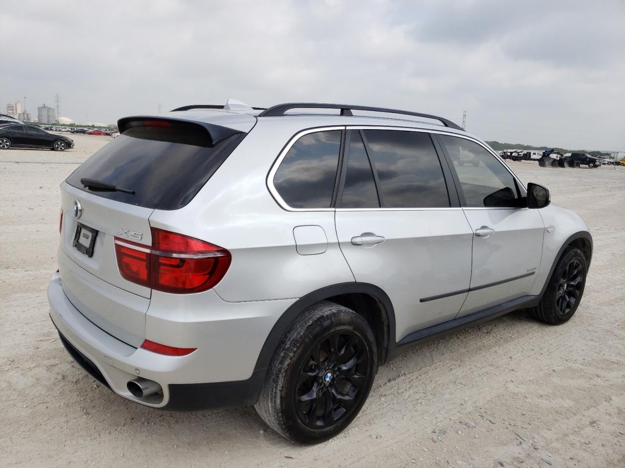 Photo 4 from auction – 2013 BMW X5 XDRIVE3 with VIN 5UXZV4C54D0B09544