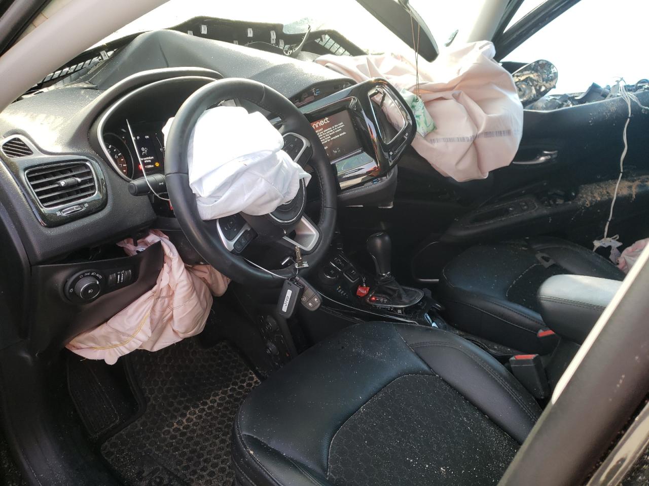 Photo 9 from auction – 2020 JEEP COMPASS LA with VIN 3C4NJDBB0LT245705