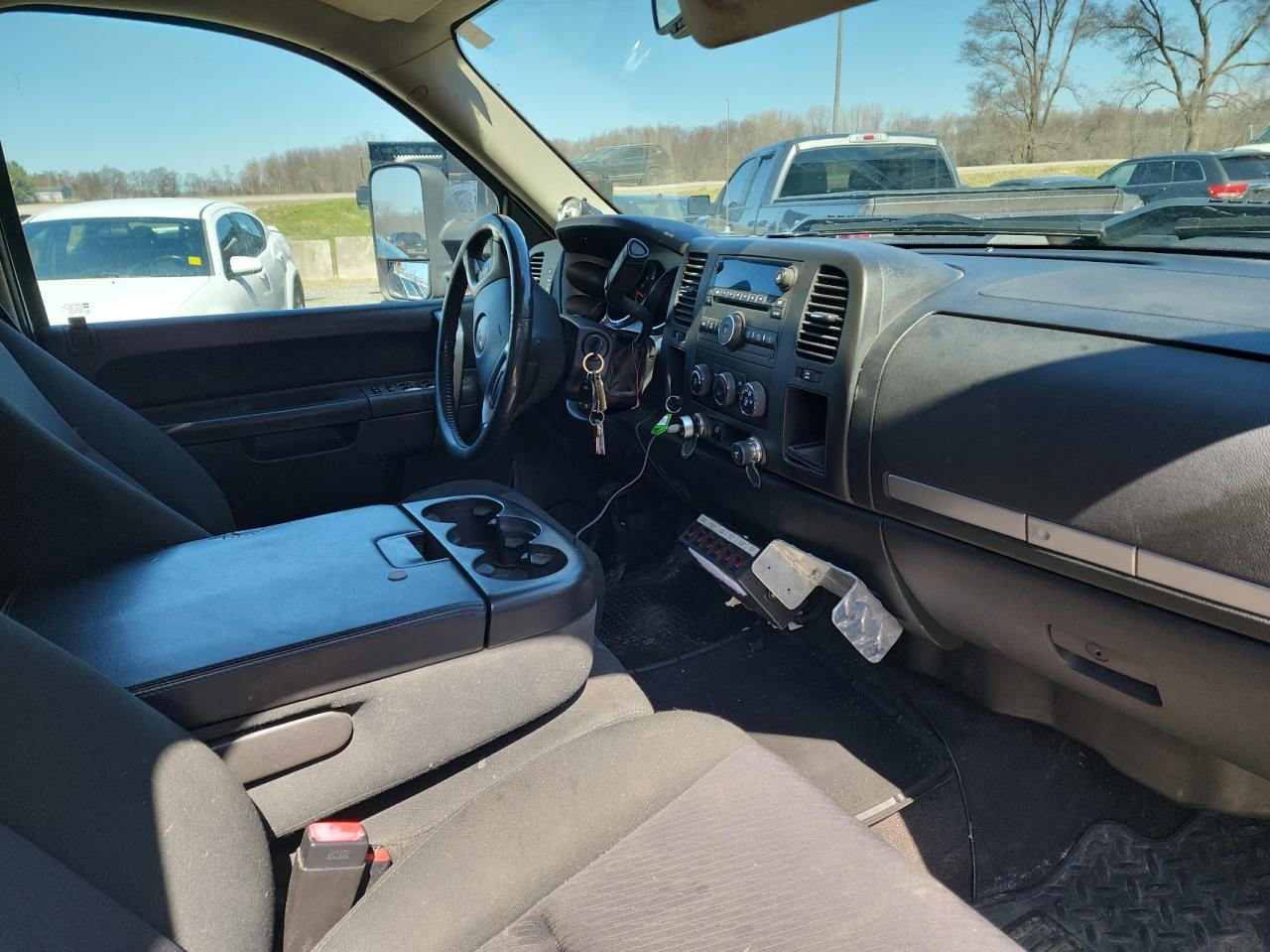 Photo 5 from auction – 2014 GMC SIERRA C35 with VIN 1GD413C84EF152168