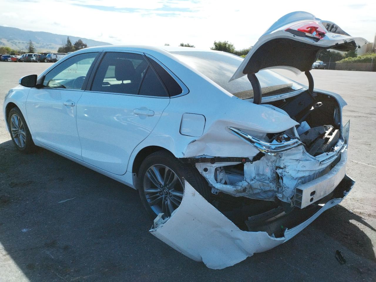 Photo 3 from auction – 2017 TOYOTA CAMRY LE with VIN 4T1BF1FK0HU363517