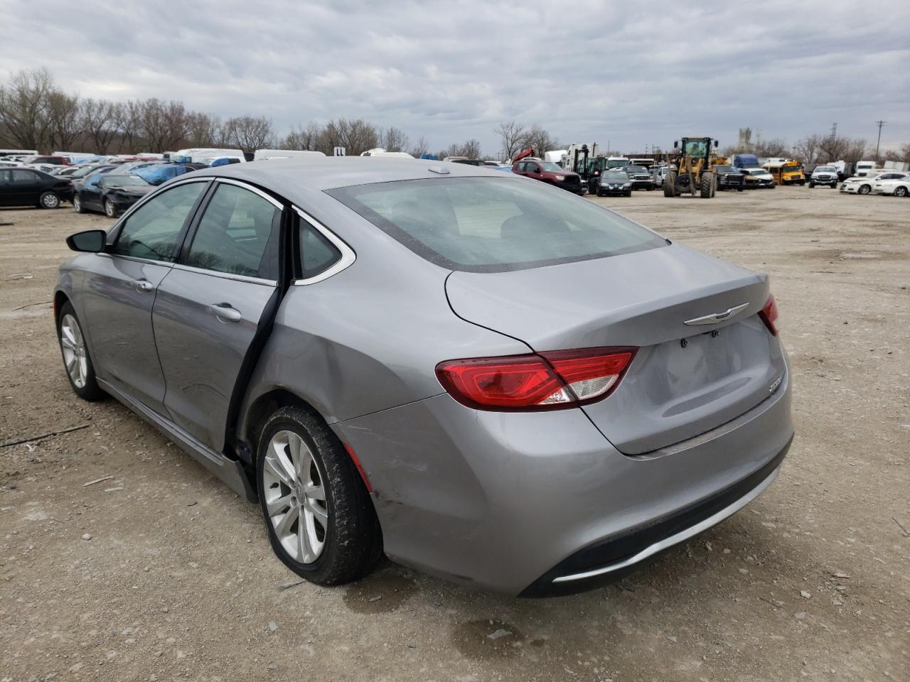 Photo 3 from auction – 2015 CHRYSLER 200 LIMITE with VIN 1C3CCCAB6FN503845
