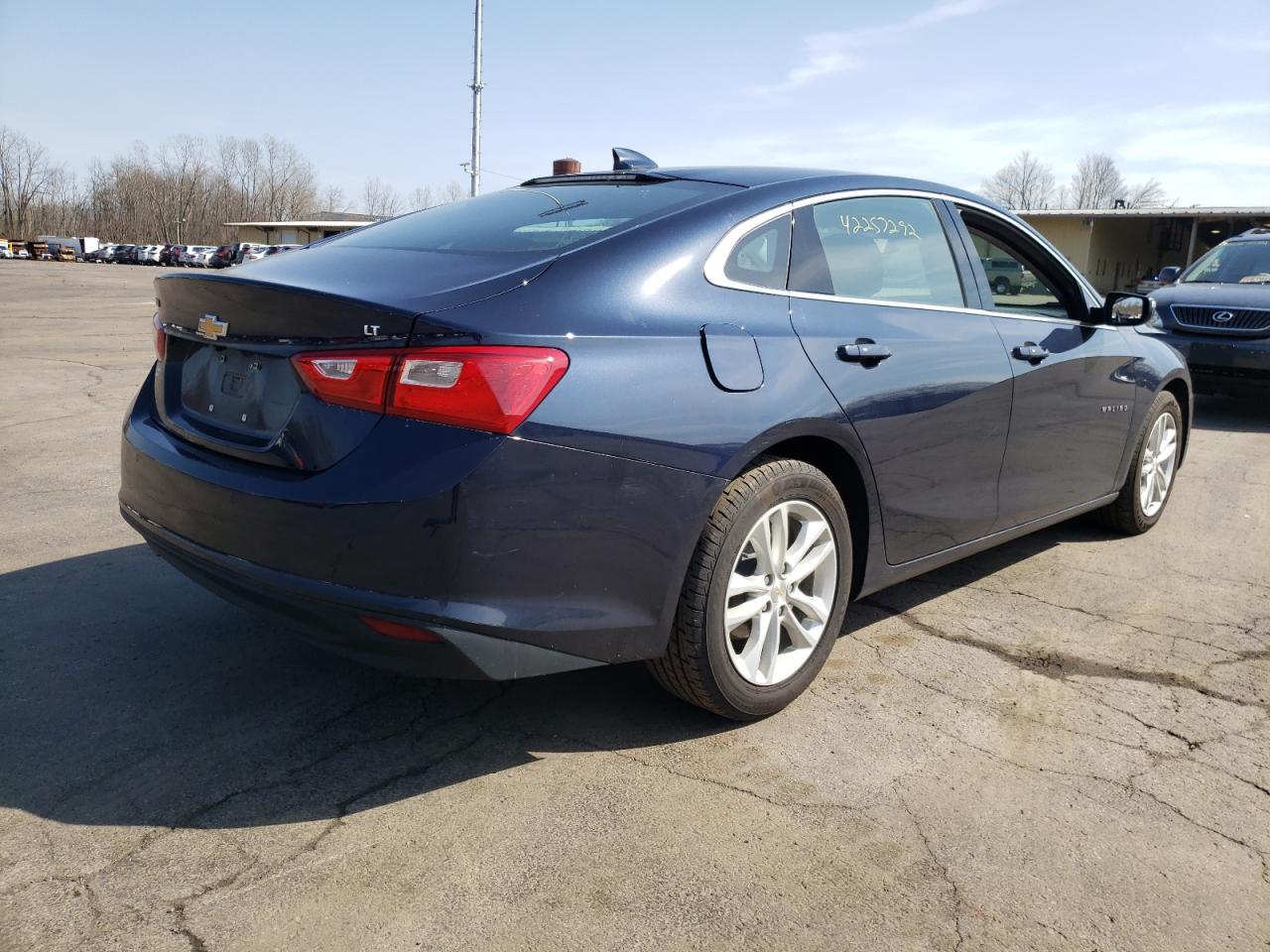 Photo 4 from auction – 2018 CHEVROLET MALIBU LT with VIN 1G1ZD5STXJF162645