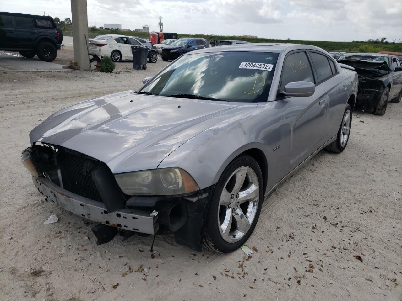 Photo 2 from auction – 2013 DODGE CHARGER R/ with VIN 2C3CDXCT9DH686674
