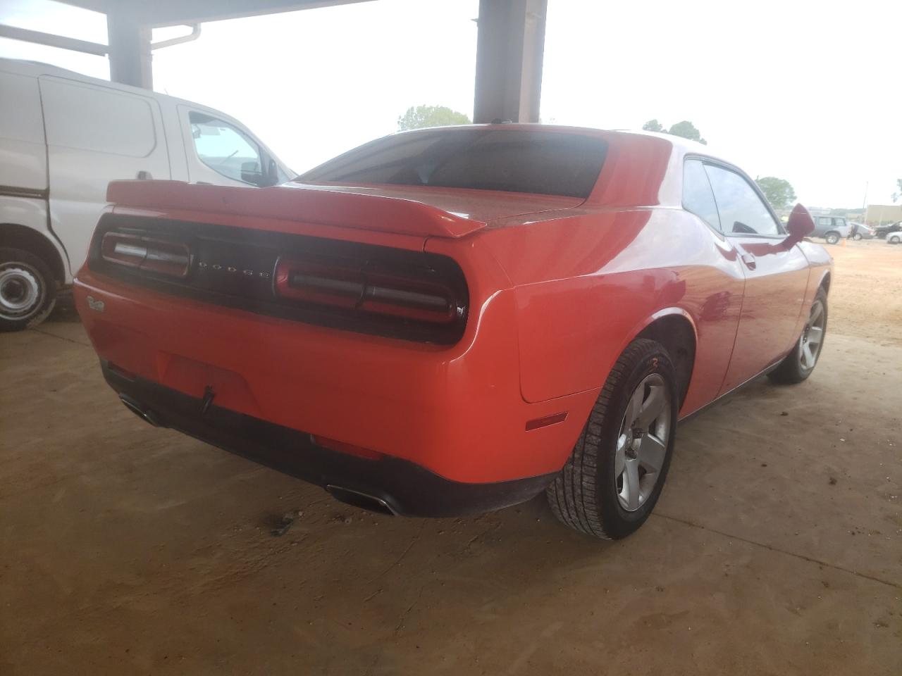 Photo 4 from auction – 2018 DODGE CHALLENGER with VIN 2C3CDZAG1JH111367