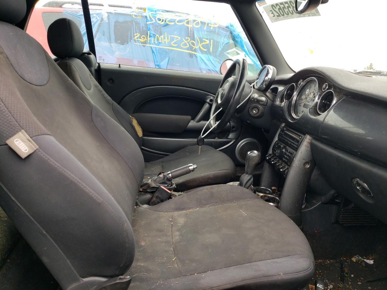Photo 5 from auction – 2005 MINI COOPER with VIN WMWRF33485TG10501