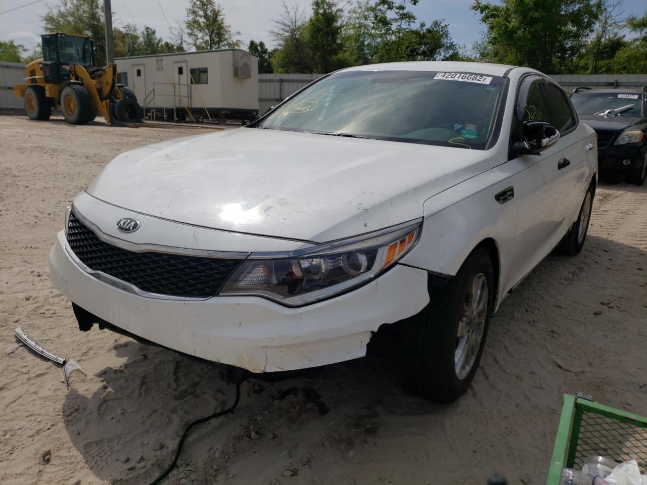 Photo 2 from auction – 2016 KIA OPTIMA LX with VIN 5XXGT4L36GG055810