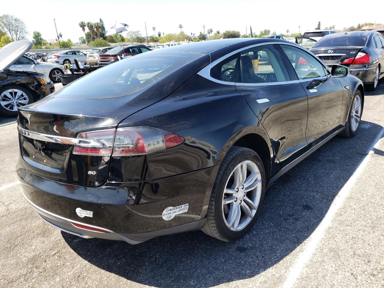 Photo 4 from auction – 2014 TESLA MODEL S with VIN 5YJSA1S14EFP38751