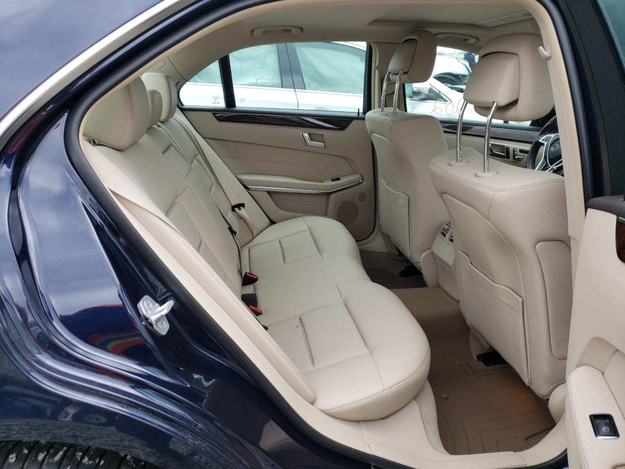 Photo 6 from auction – 2015 MERCEDES-BENZ E 350 4MAT with VIN WDDHF8JB6FB093299