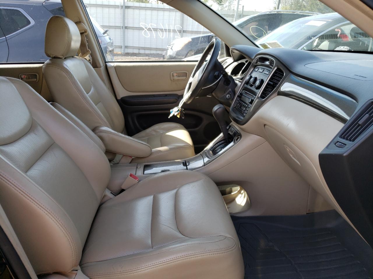 Photo 5 from auction – 2003 TOYOTA HIGHLANDER with VIN JTEHF21A630148349