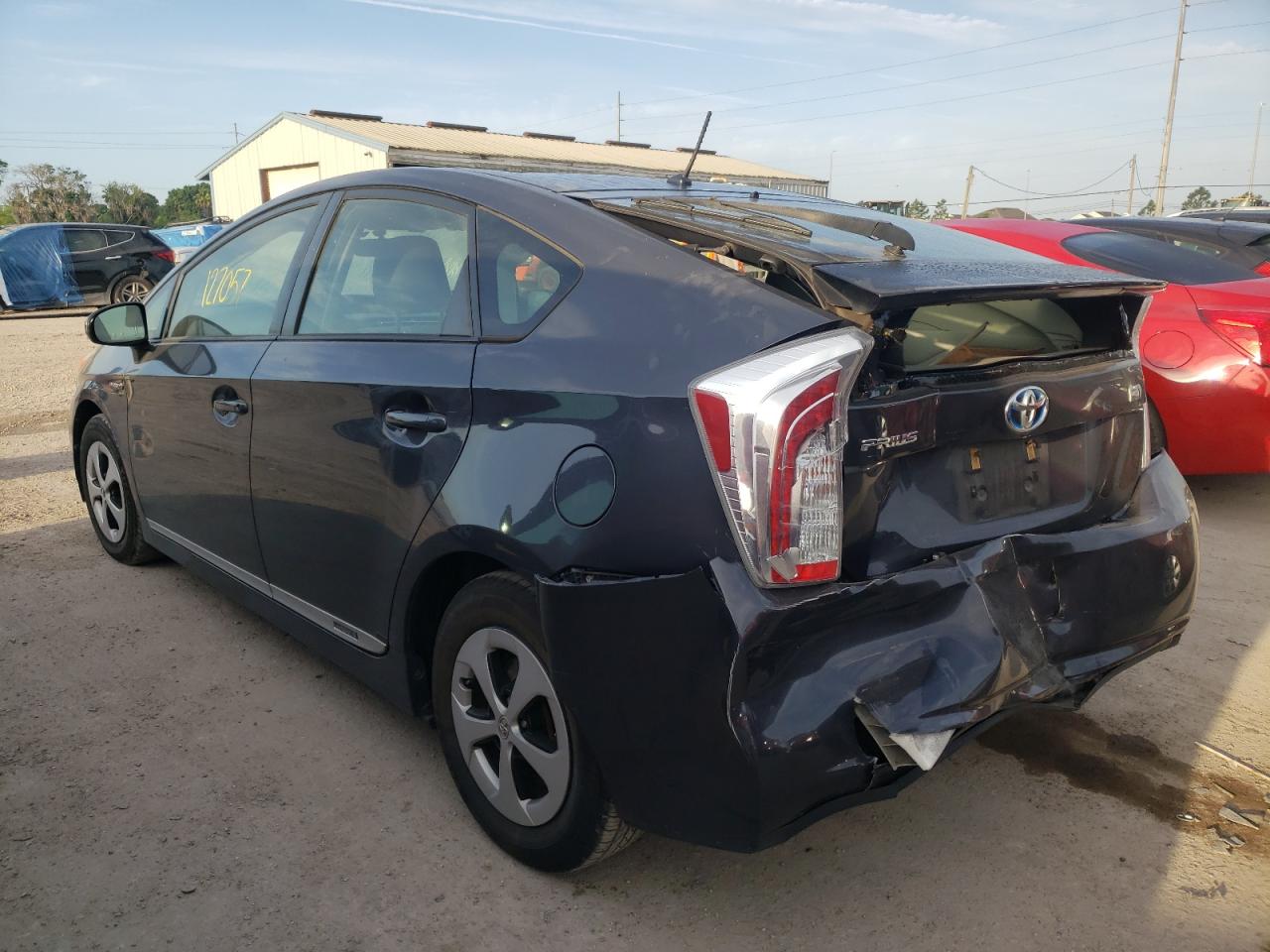 Photo 3 from auction – 2013 TOYOTA PRIUS with VIN JTDKN3DU5D5631375