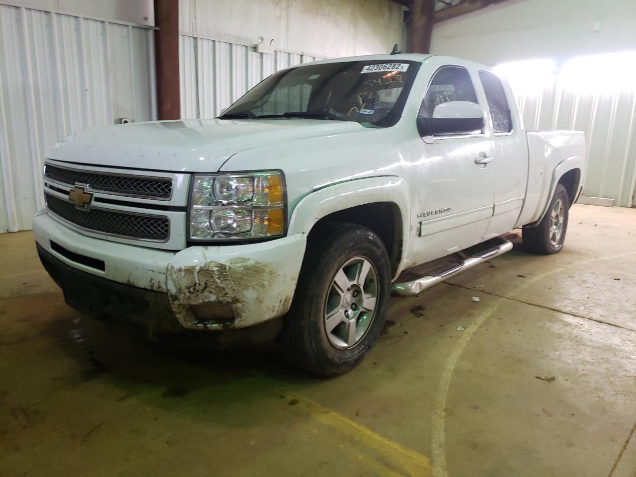 Photo 2 from auction – 2012 CHEVROLET SILVERADO with VIN 1GCRCTE05CZ255428