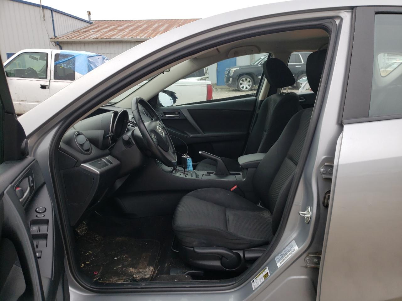 Photo 5 from auction – 2012 MAZDA 3 I with VIN JM1BL1L76C1585177
