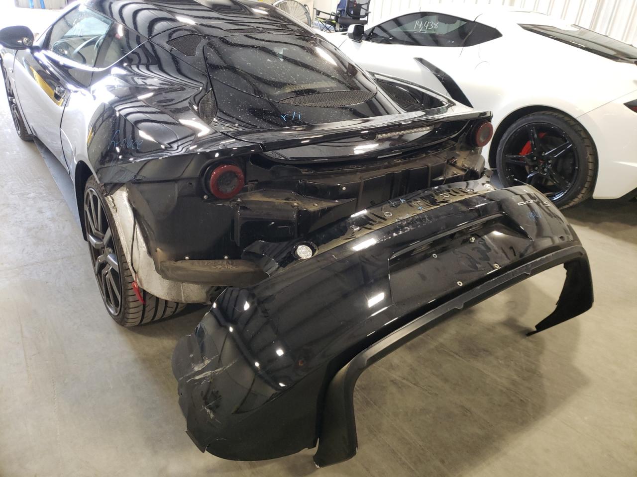 Photo 9 from auction – 2011 LOTUS EVORA with VIN SCCLMDSC9BHA11794