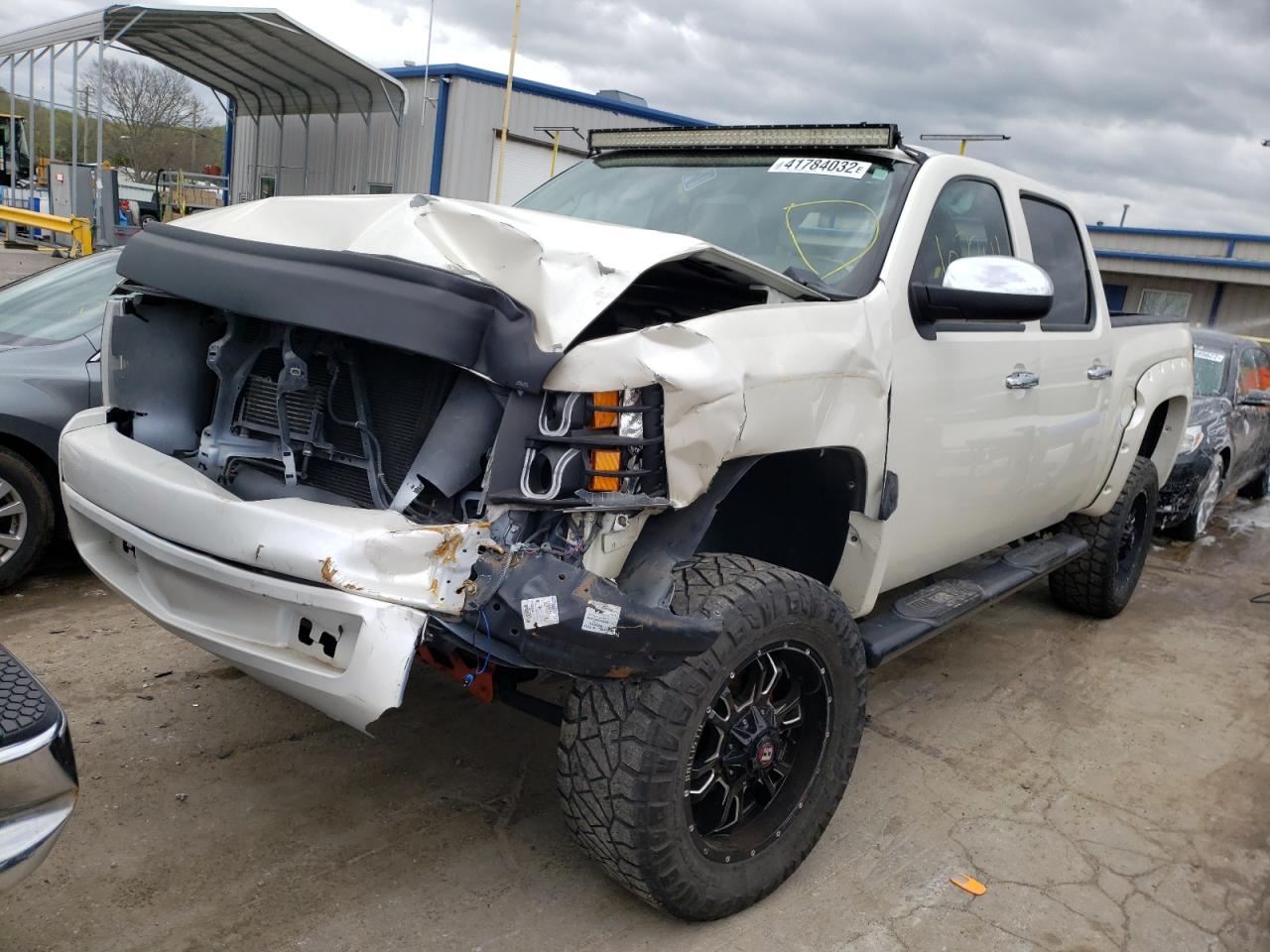 Photo 2 from auction – 2013 CHEVROLET SILVERADO with VIN 3GCPKSE70DG337120
