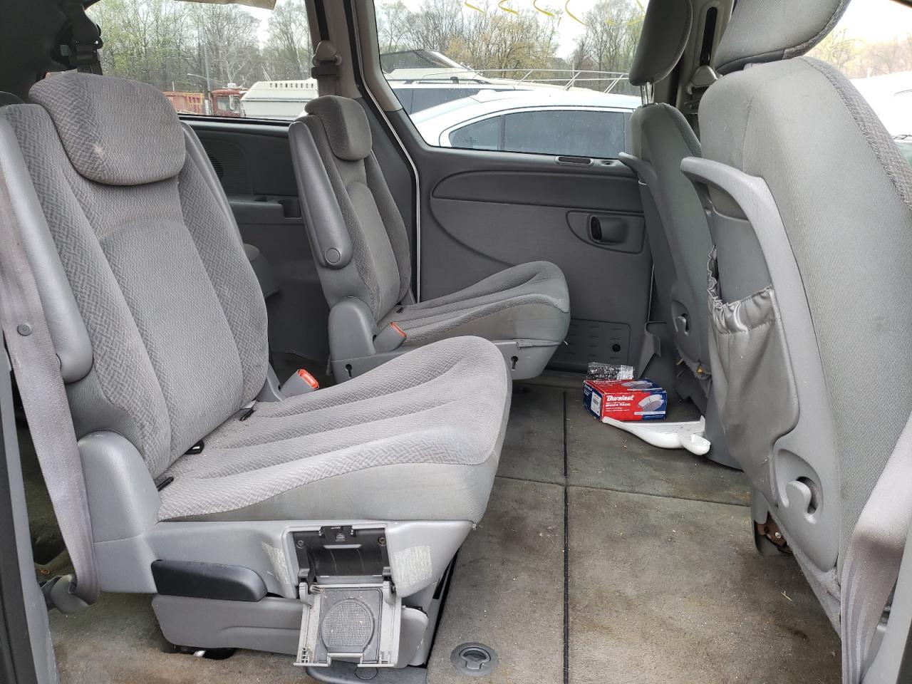 Photo 6 from auction – 2005 DODGE GRAND CARA with VIN 2D4GP44L95R376699