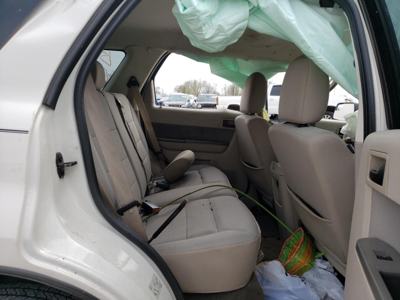 Photo 6 from auction – 2012 FORD ESCAPE XLT with VIN 1FMCU0D75CKC52663