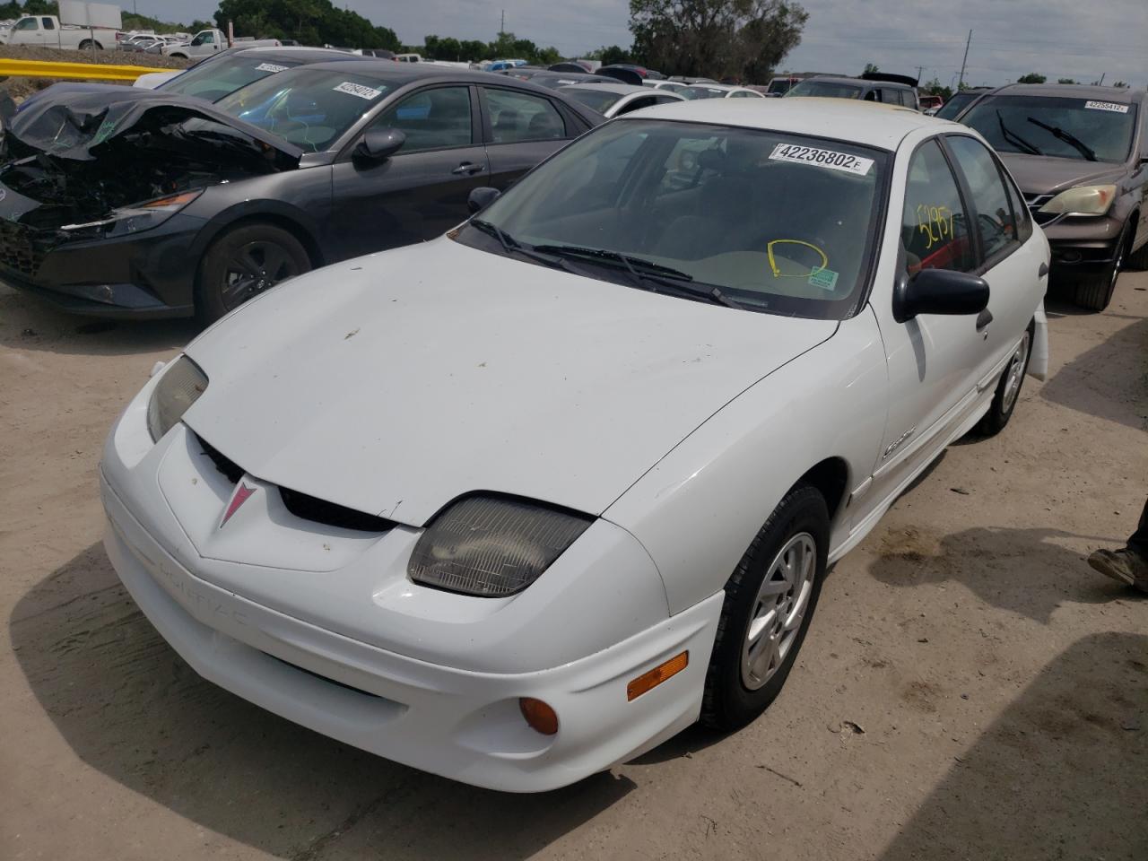 Photo 2 from auction – 2000 PONTIAC SUNFIRE SE with VIN 3G2JB5245YS104522