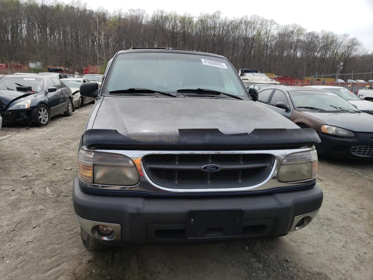 Photo 9 from auction – 2000 FORD EXPLORER X with VIN 1FMZU73E7YZA46830