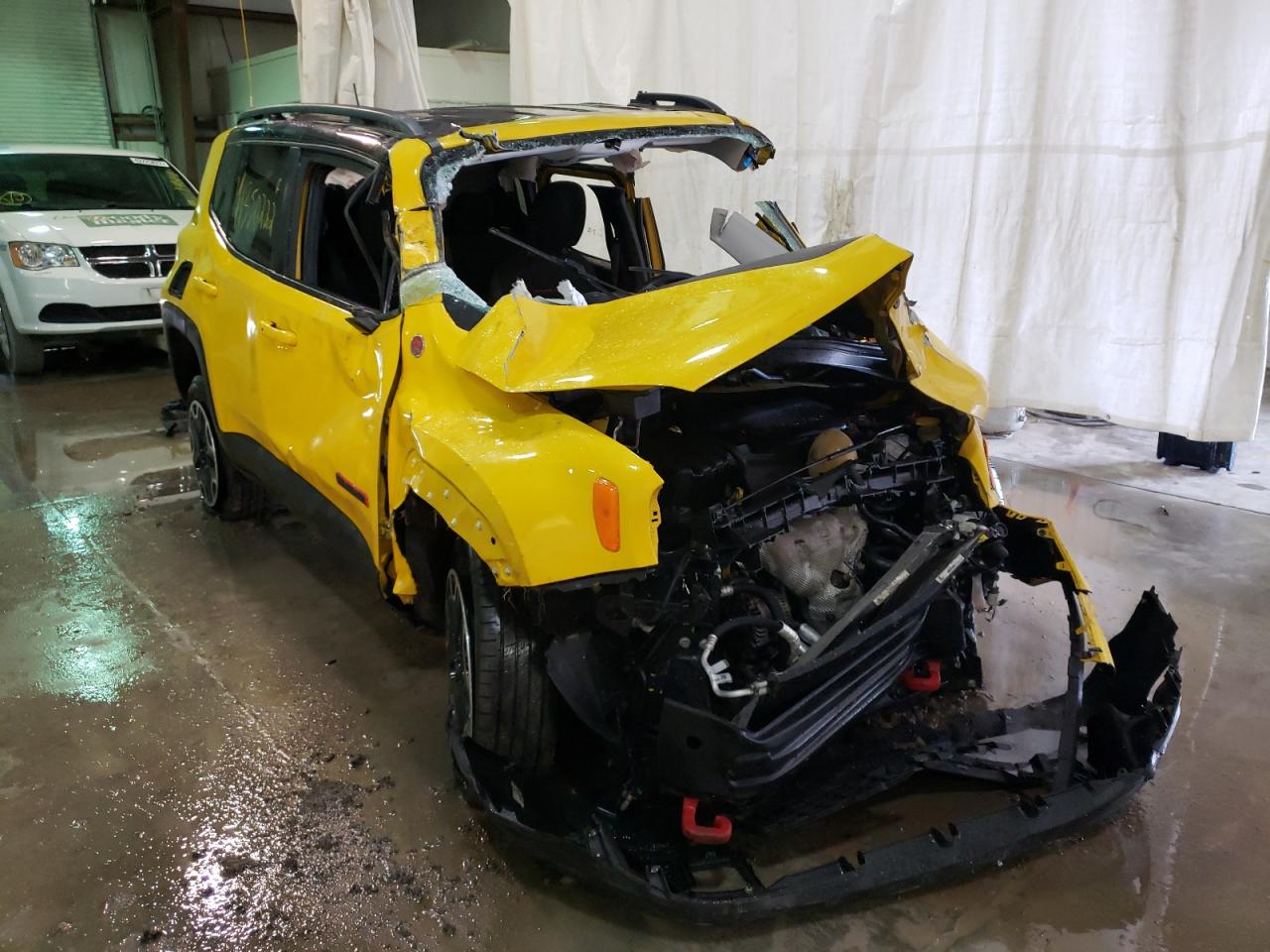 JEEP RENEGADE T 2016 with VIN ZACCJBCT7GPC84324 - Photo from auction