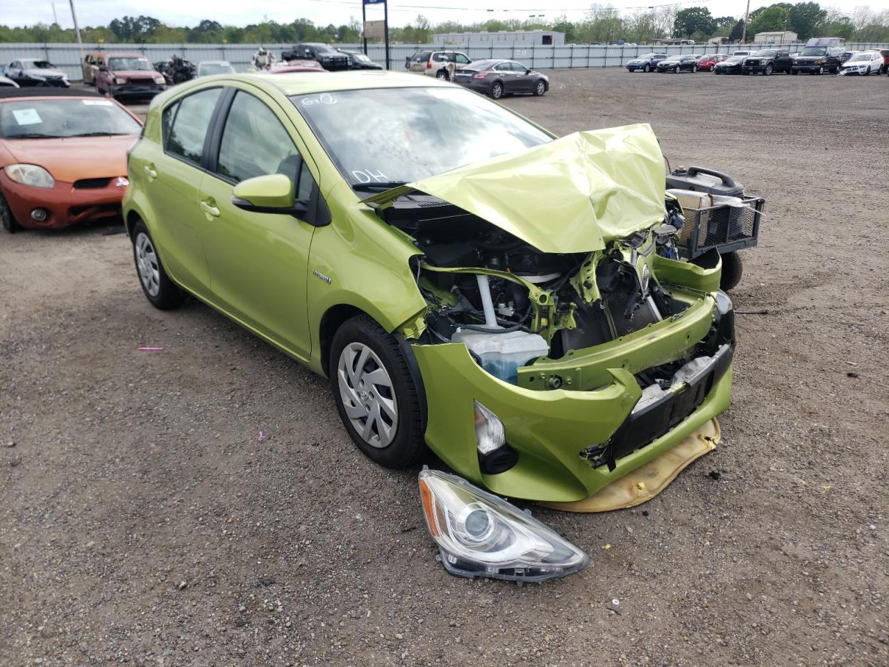 TOYOTA PRIUS C 2015 with VIN JTDKDTB37F1094824 - Photo from auction