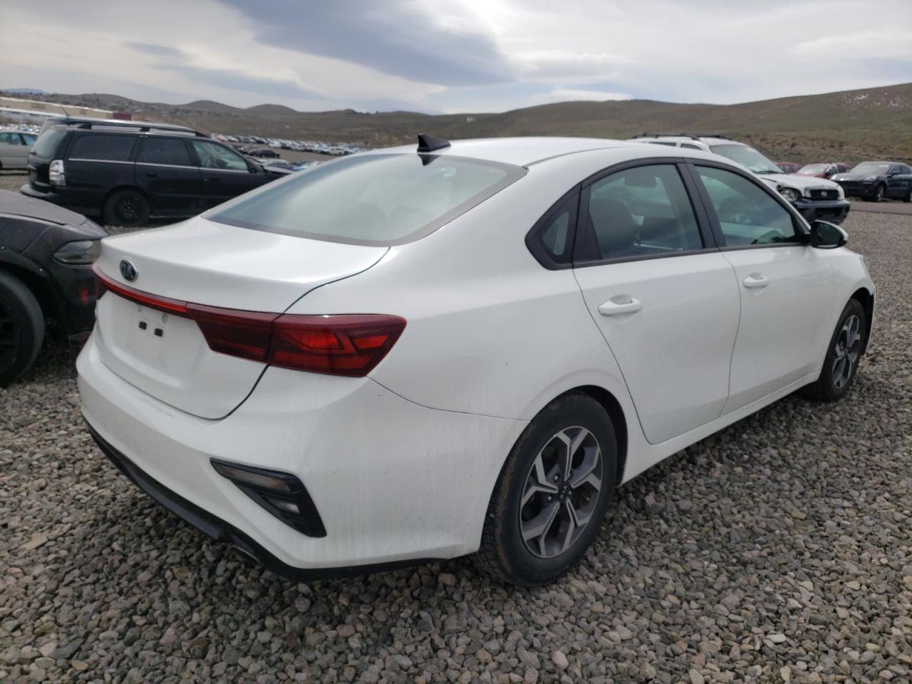Photo 4 from auction – 2020 KIA FORTE FE with VIN 3KPF24AD6LE197944
