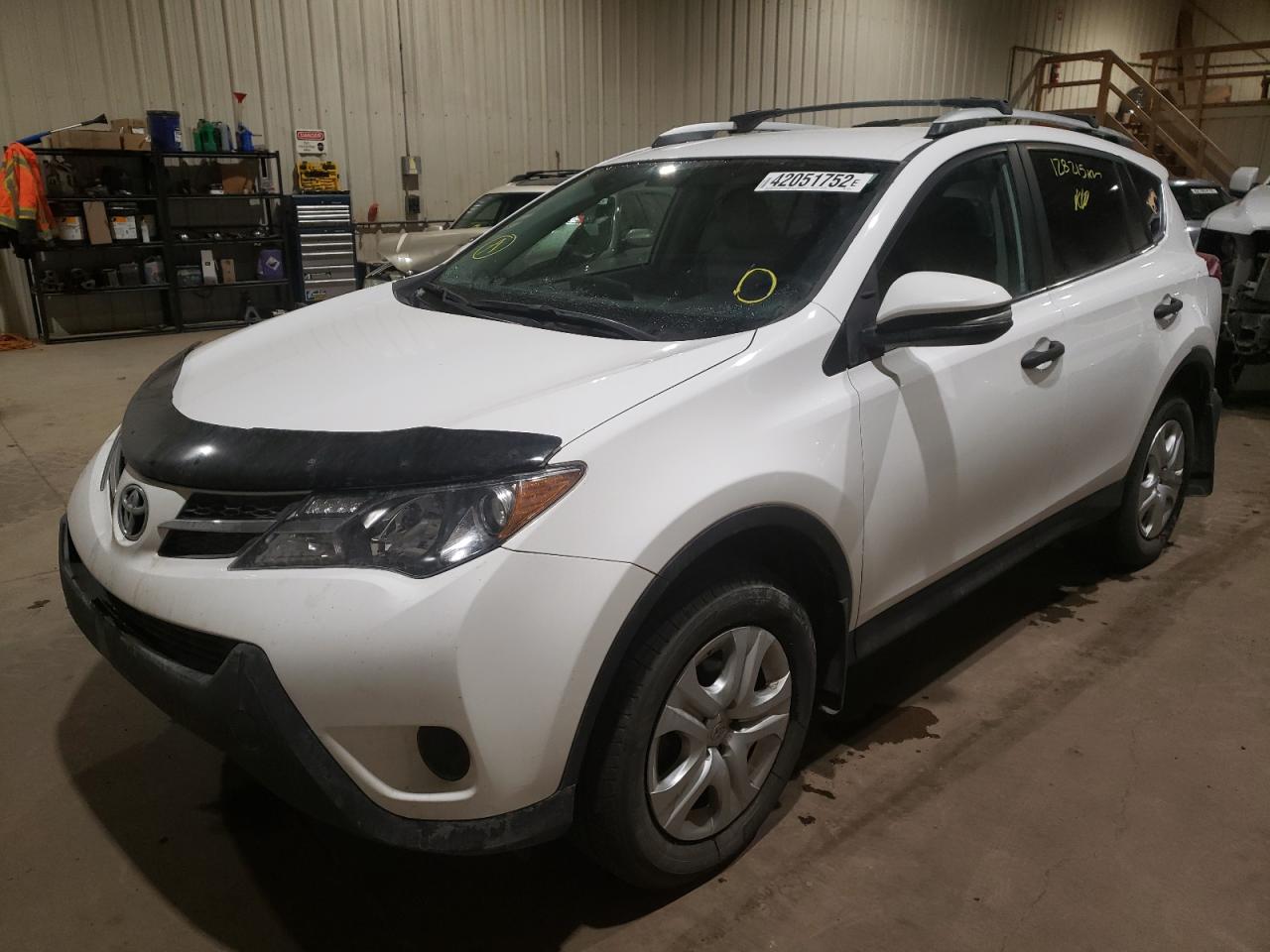 Photo 15 from auction – 2013 TOYOTA RAV4 LE with VIN 2T3BFREV6DW049592