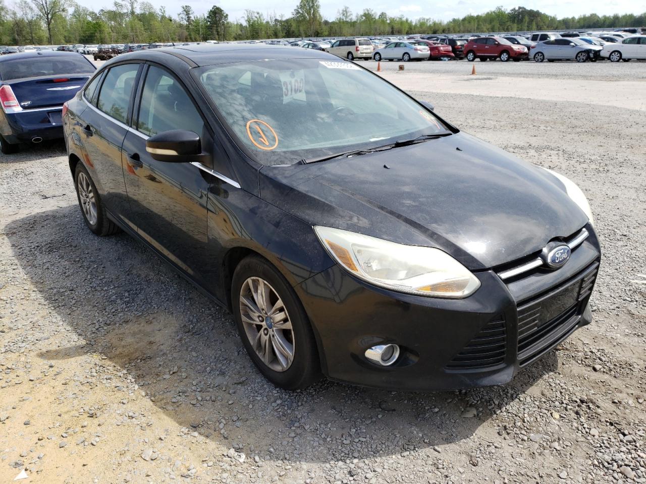 FORD FOCUS SEL 2012 with VIN 1FAHP3H20CL210614 - Photo from auction