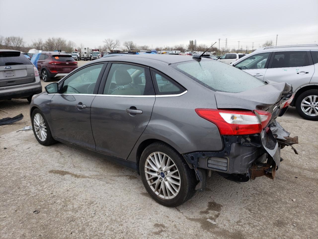 Photo 3 from auction – 2012 FORD FOCUS SEL with VIN 1FAHP3H27CL179975
