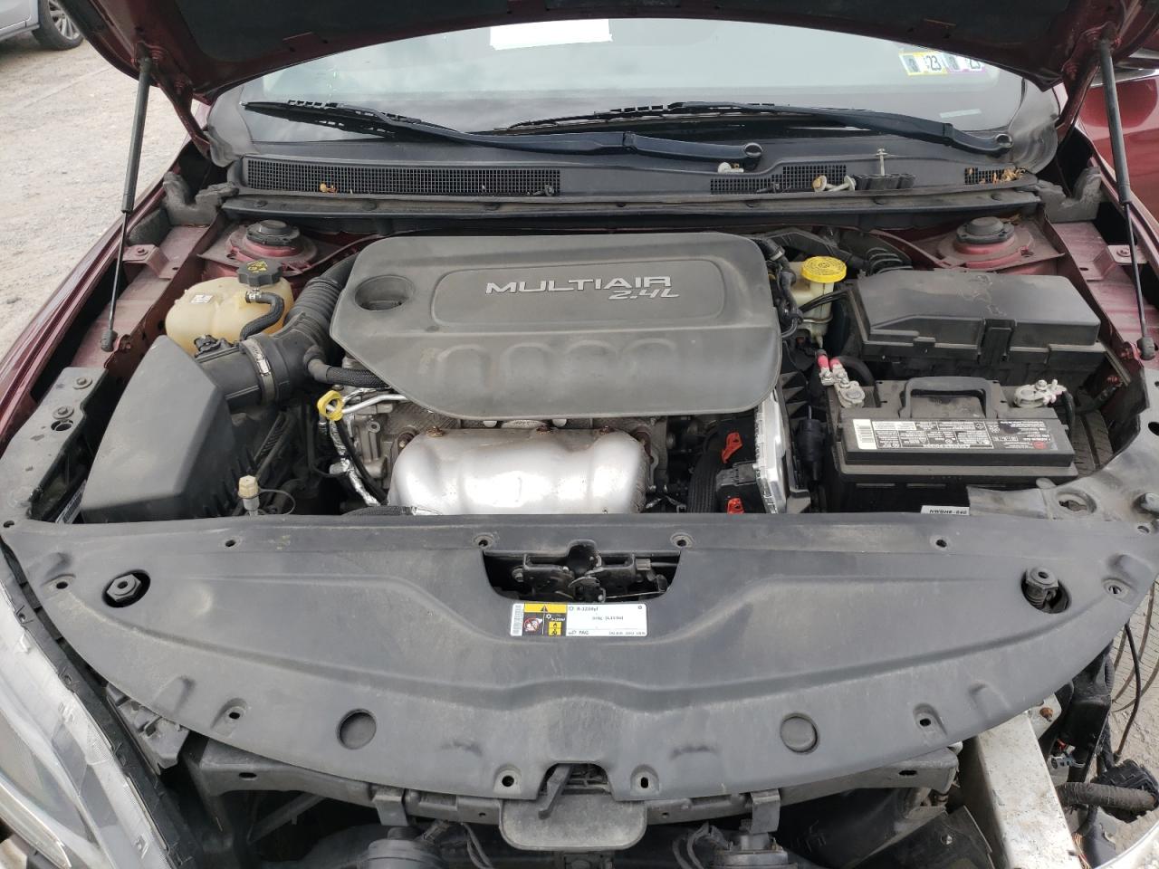 Photo 7 from auction – 2015 CHRYSLER 200 LIMITE with VIN 1C3CCCAB2FN628602