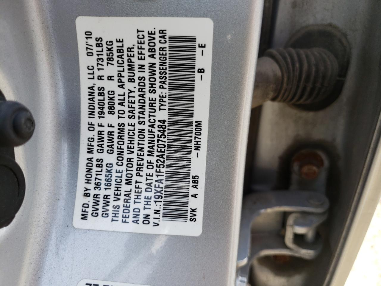 Photo 10 from auction – 2010 HONDA CIVIC LX with VIN 19XFA1F52AE075484