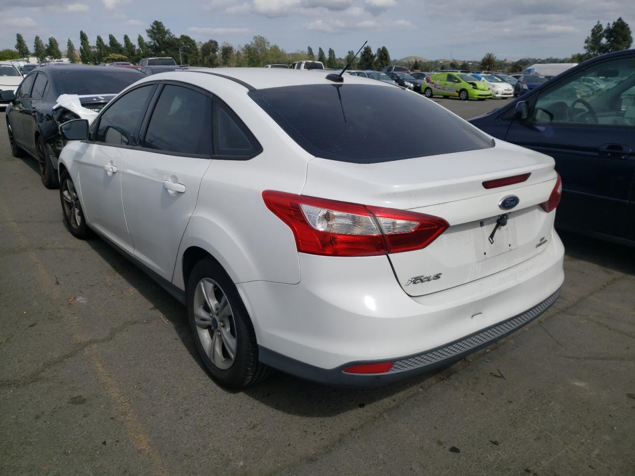 Foto 3 de la subasta – 2013 FORD FOCUS SE con VIN 1FADP3F27DL213173