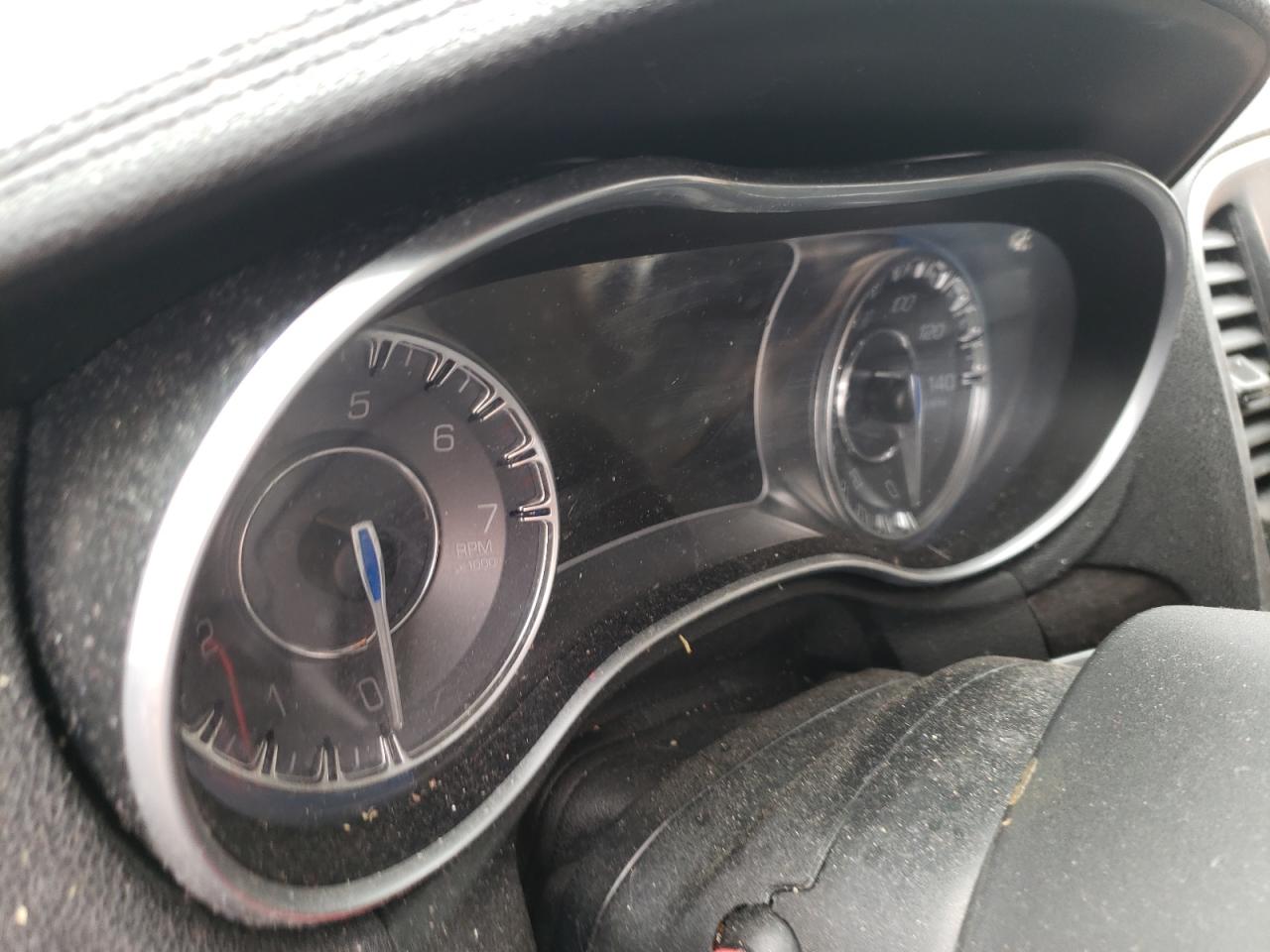 Photo 8 from auction – 2015 CHRYSLER 300 LIMITE with VIN 2C3CCARG5FH757169