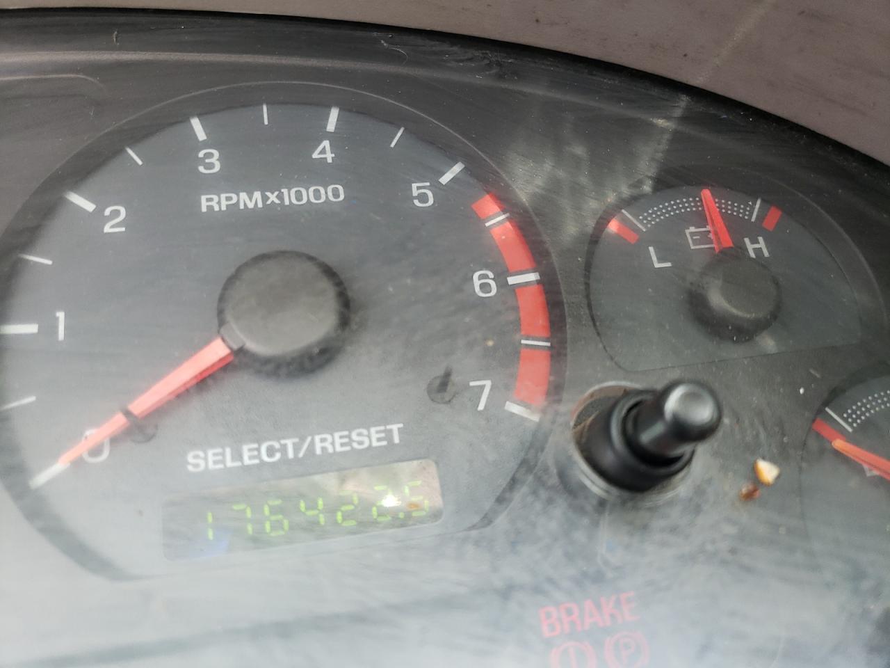 Photo 8 from auction – 2003 FORD MUSTANG with VIN 1FAFP40493F372444