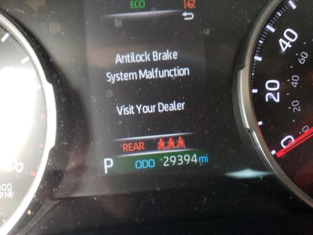 Photo 8 from auction – 2020 TOYOTA RAV4 LE with VIN JTMG1RFVXLD527110