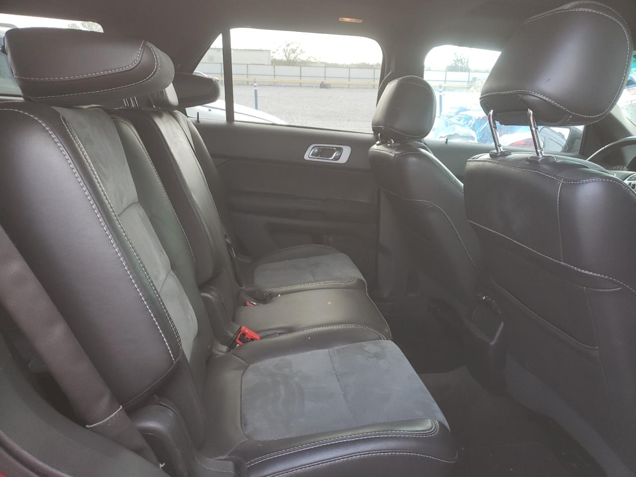 Photo 6 from auction – 2015 FORD EXPLORER X with VIN 1FM5K7D87FGA08116
