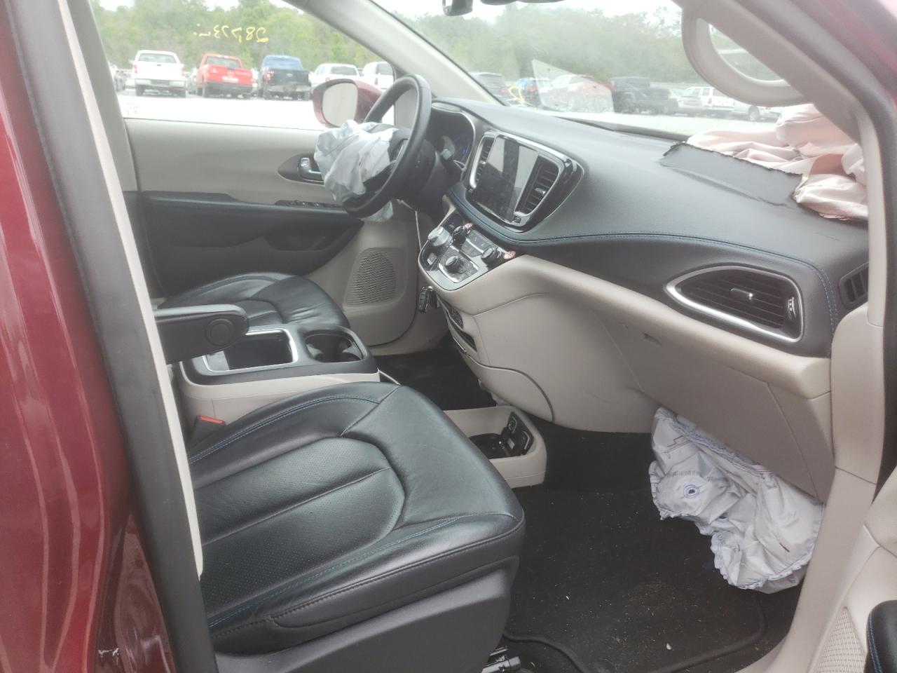 Photo 5 from auction – 2021 CHRYSLER PACIFICA T with VIN 2C4RC1BG1MR524185