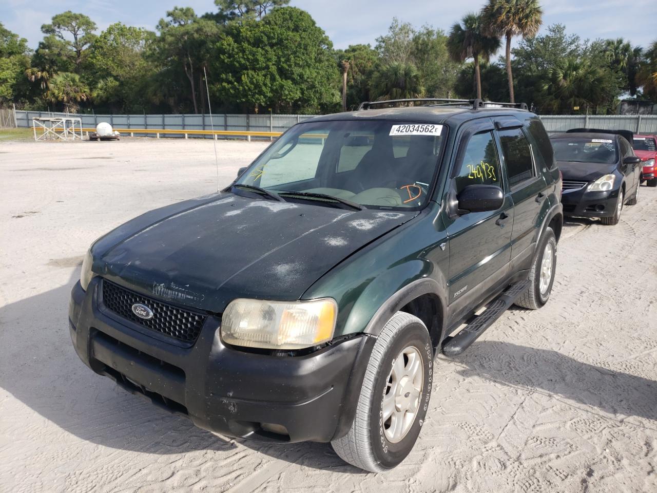 Photo 2 from auction – 2001 FORD ESCAPE XLT with VIN 1FMYU04101KE84344