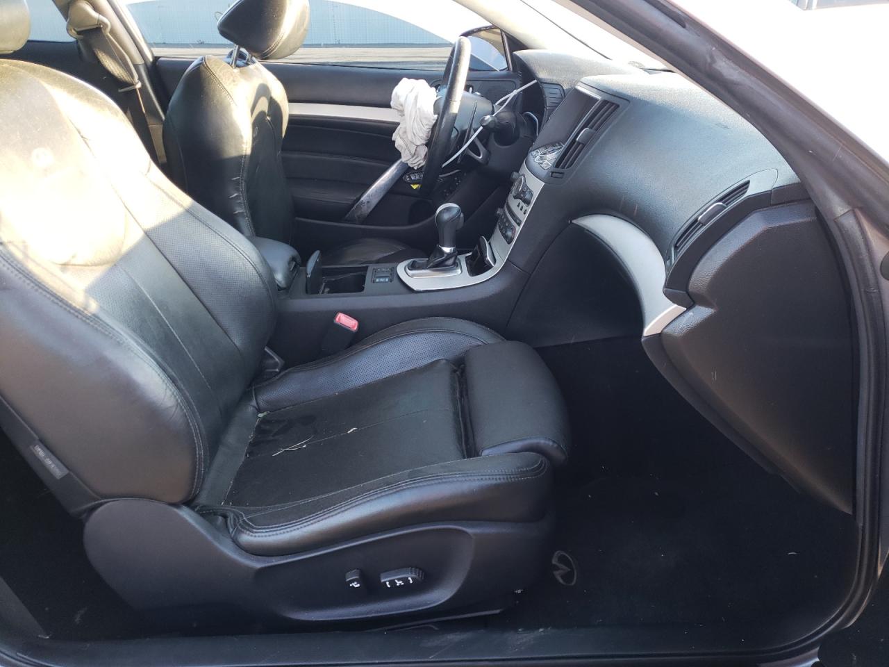Photo 5 from auction – 2008 INFINITI G37 BASE with VIN JNKCV64E18M121291