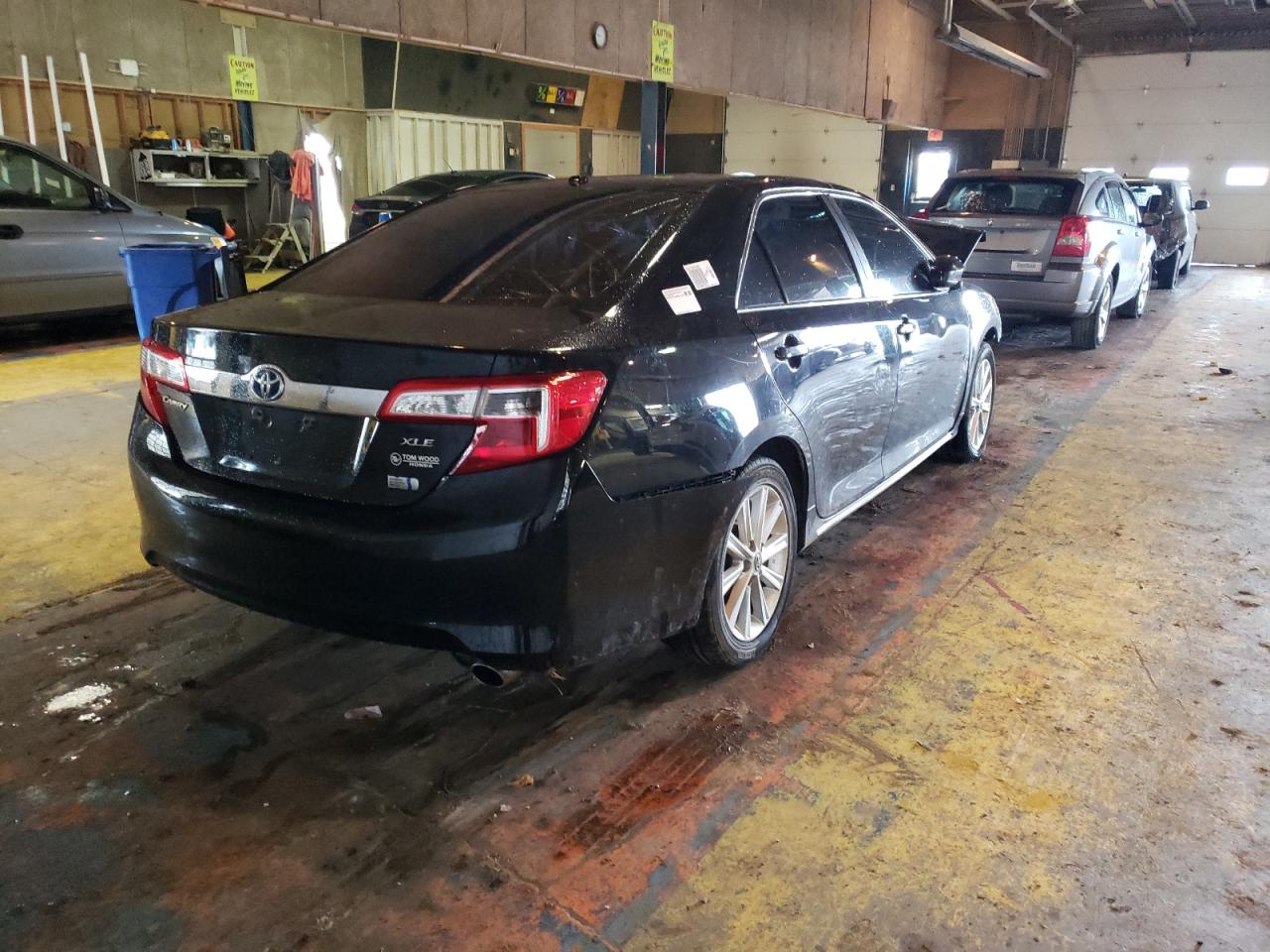 Photo 4 from auction – 2012 TOYOTA CAMRY HYBR with VIN 4T1BD1FK2CU010484