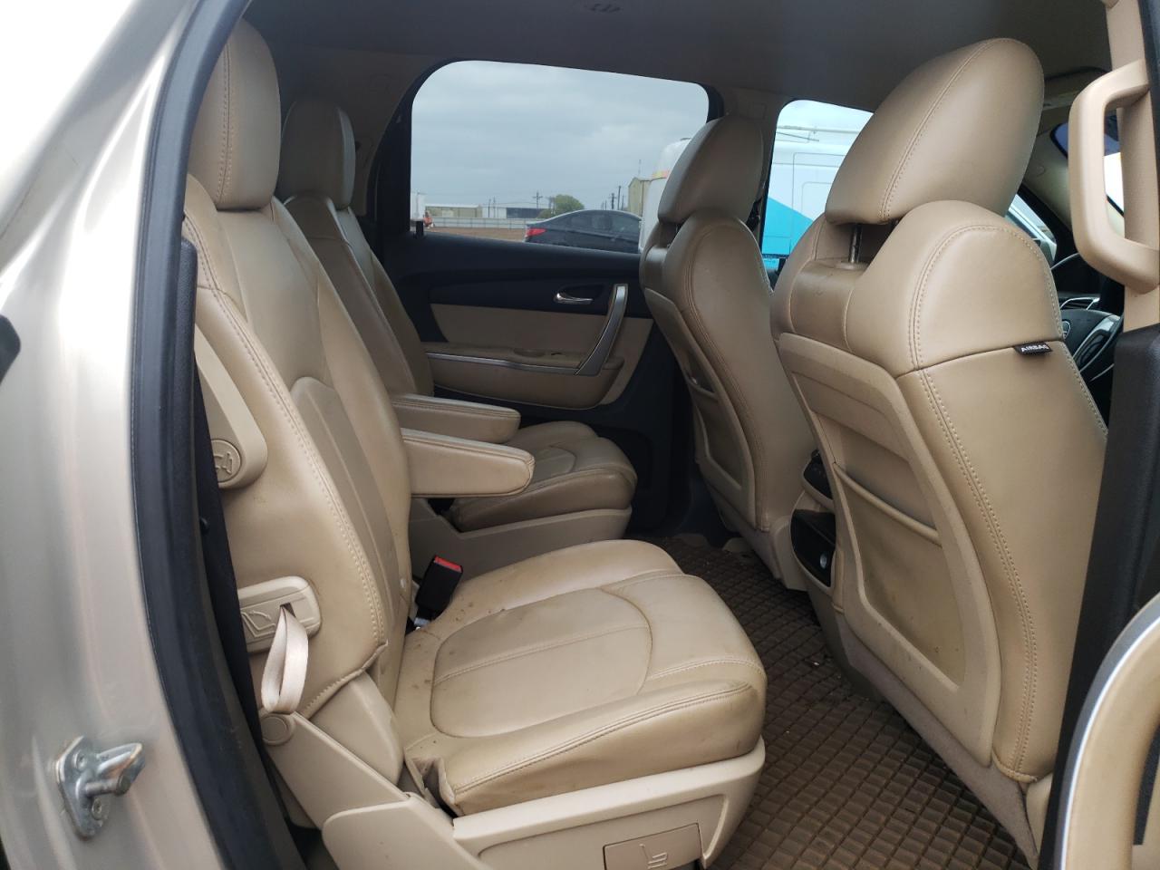 Photo 18 from auction – 2011 GMC ACADIA SLT with VIN 1GKKRRED1BJ409799