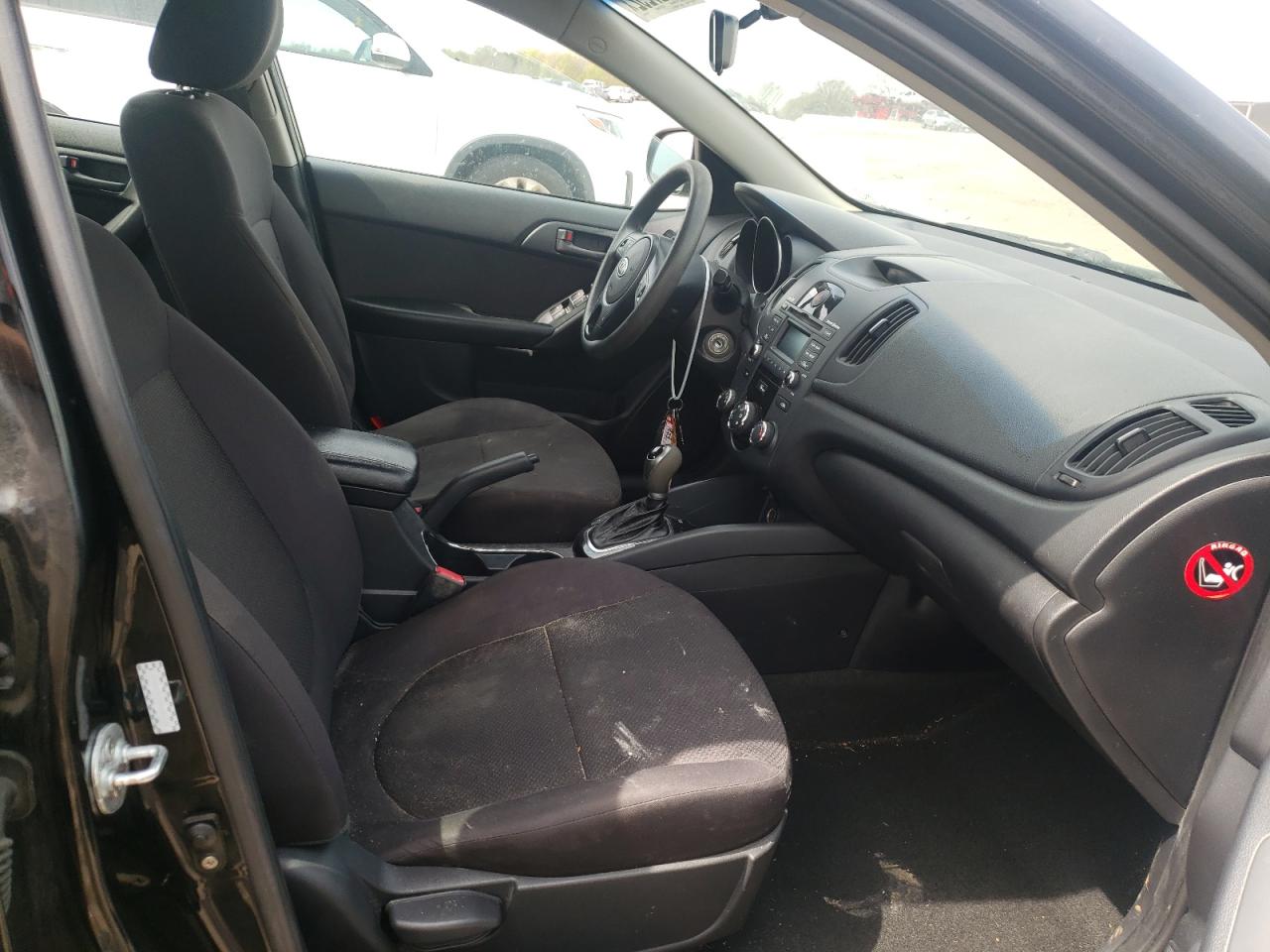 Photo 5 from auction – 2012 KIA FORTE EX with VIN KNAFU4A29C5639729