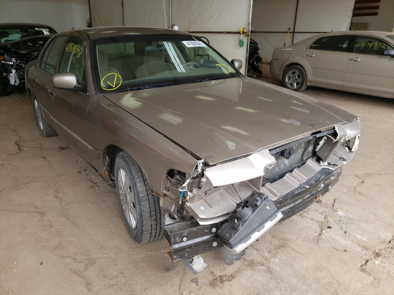 MERCURY GRAND MARQ 2004 with VIN 2MEFM74W34X665700 - Photo from auction