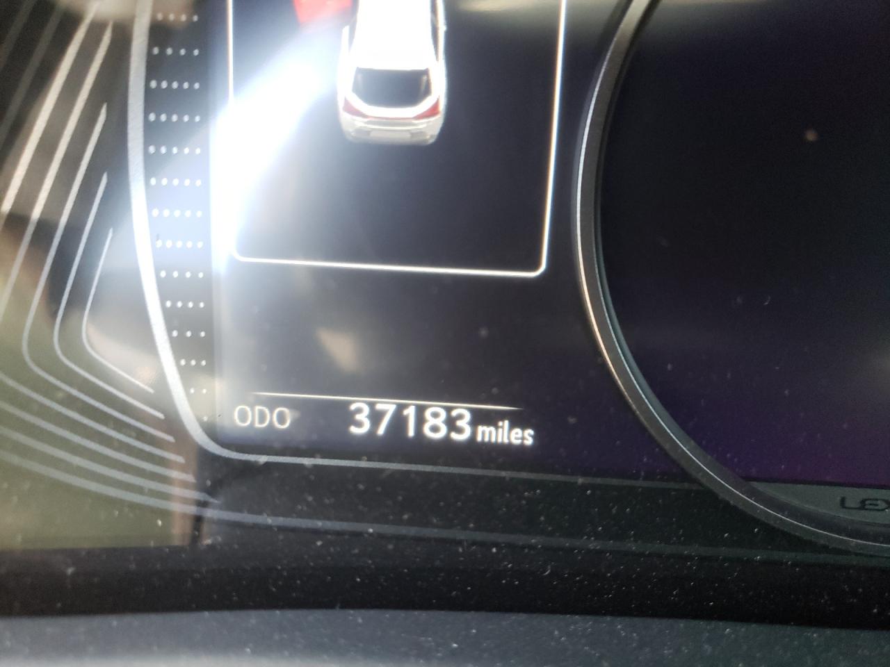 Photo 8 from auction – 2019 LEXUS UX 200 with VIN JTHY3JBHXK2008468