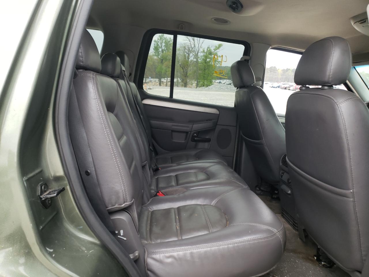 Photo 6 from auction – 2003 FORD EXPLORER X with VIN 1FMZU63K83ZB57718