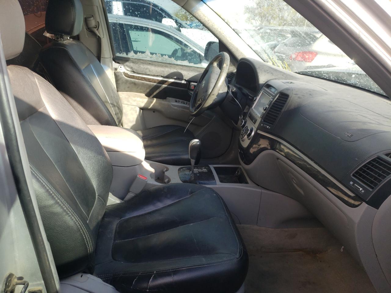 Photo 5 from auction – 2007 HYUNDAI SANTA FE G with VIN 5NMSG13D07H093802