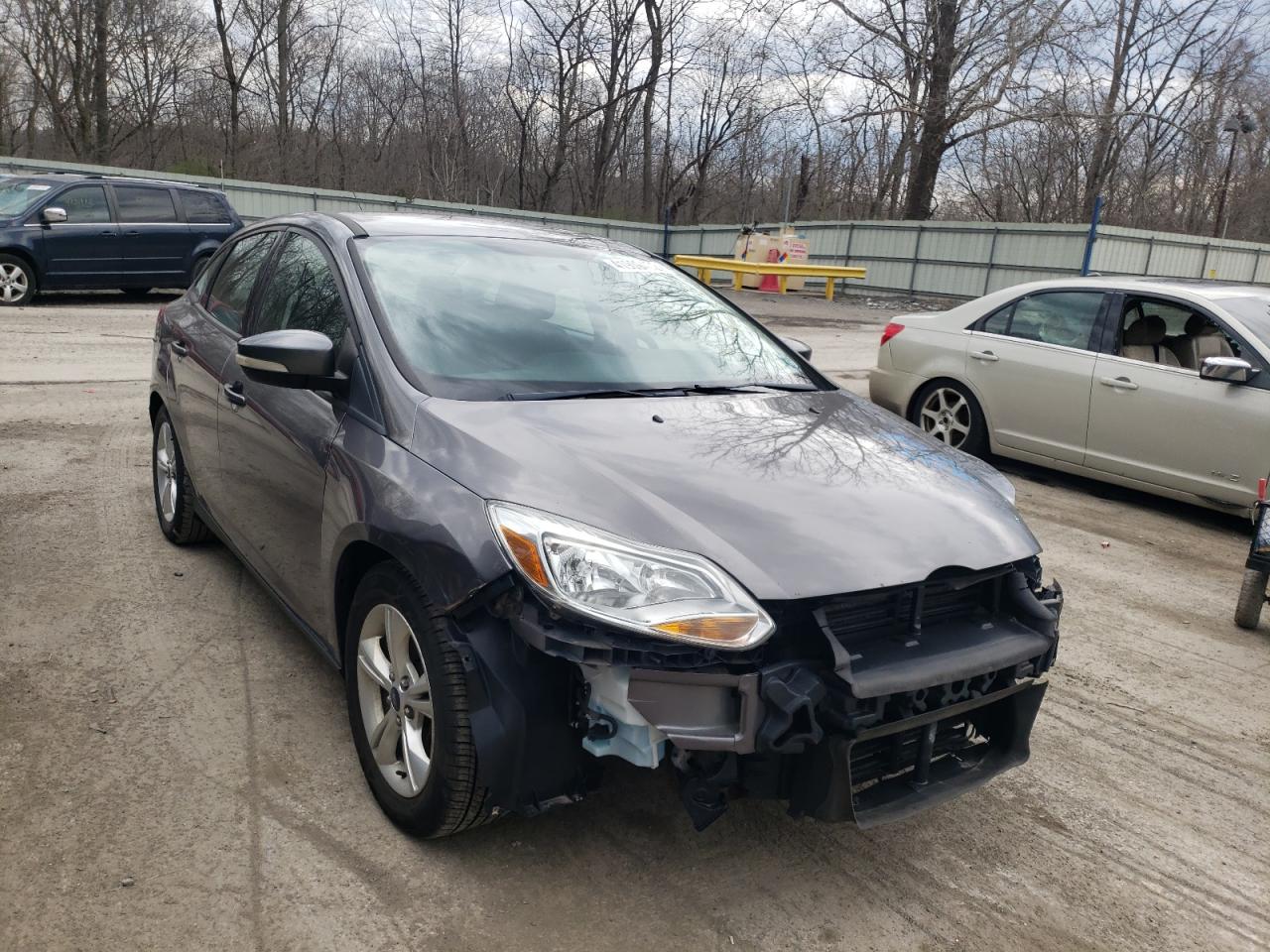 FORD FOCUS SE 2014 with VIN 1FADP3F2XEL235105 - Photo from auction