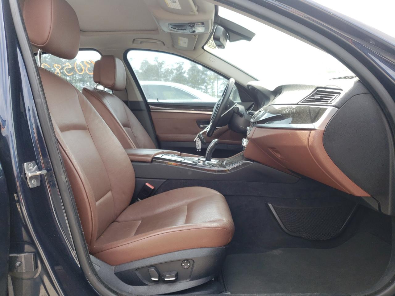 Photo 5 from auction – 2011 BMW 528 I with VIN WBAFR1C50BC738196